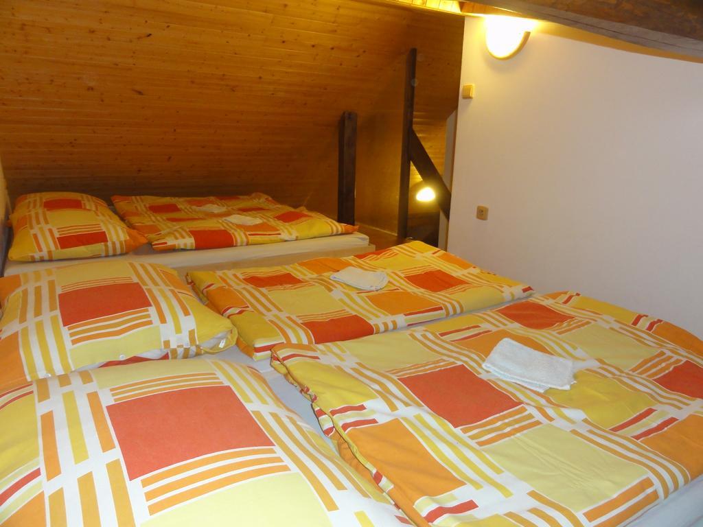 Apartmany Kuratko ベネツコ エクステリア 写真